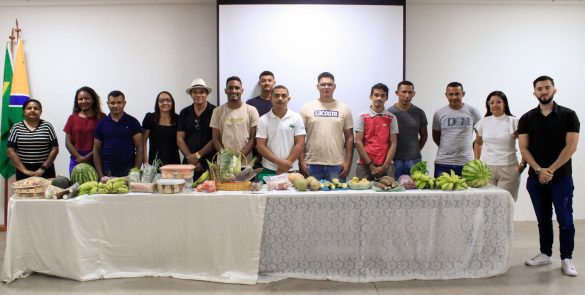 Agricultores familiares apresentam produtos para alimentação escolar em 2024